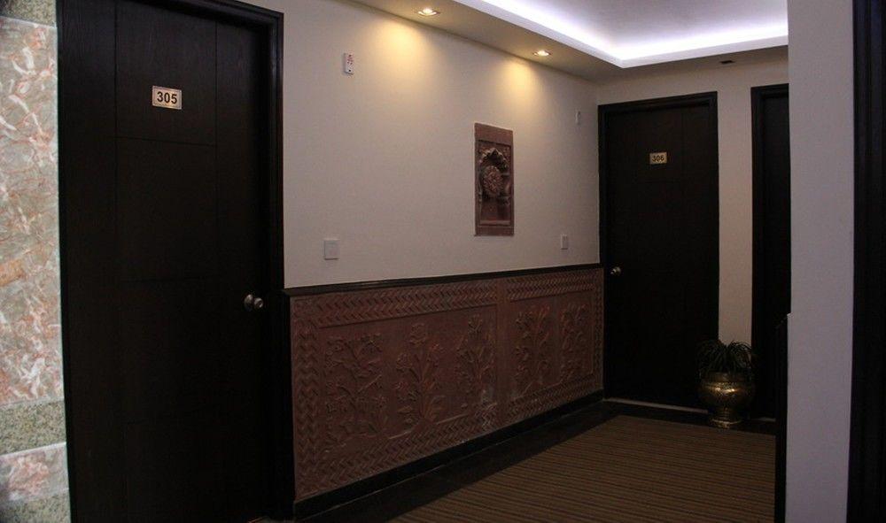 Oyo Flagship Hotel Rudra Palace Agra  Exteriér fotografie