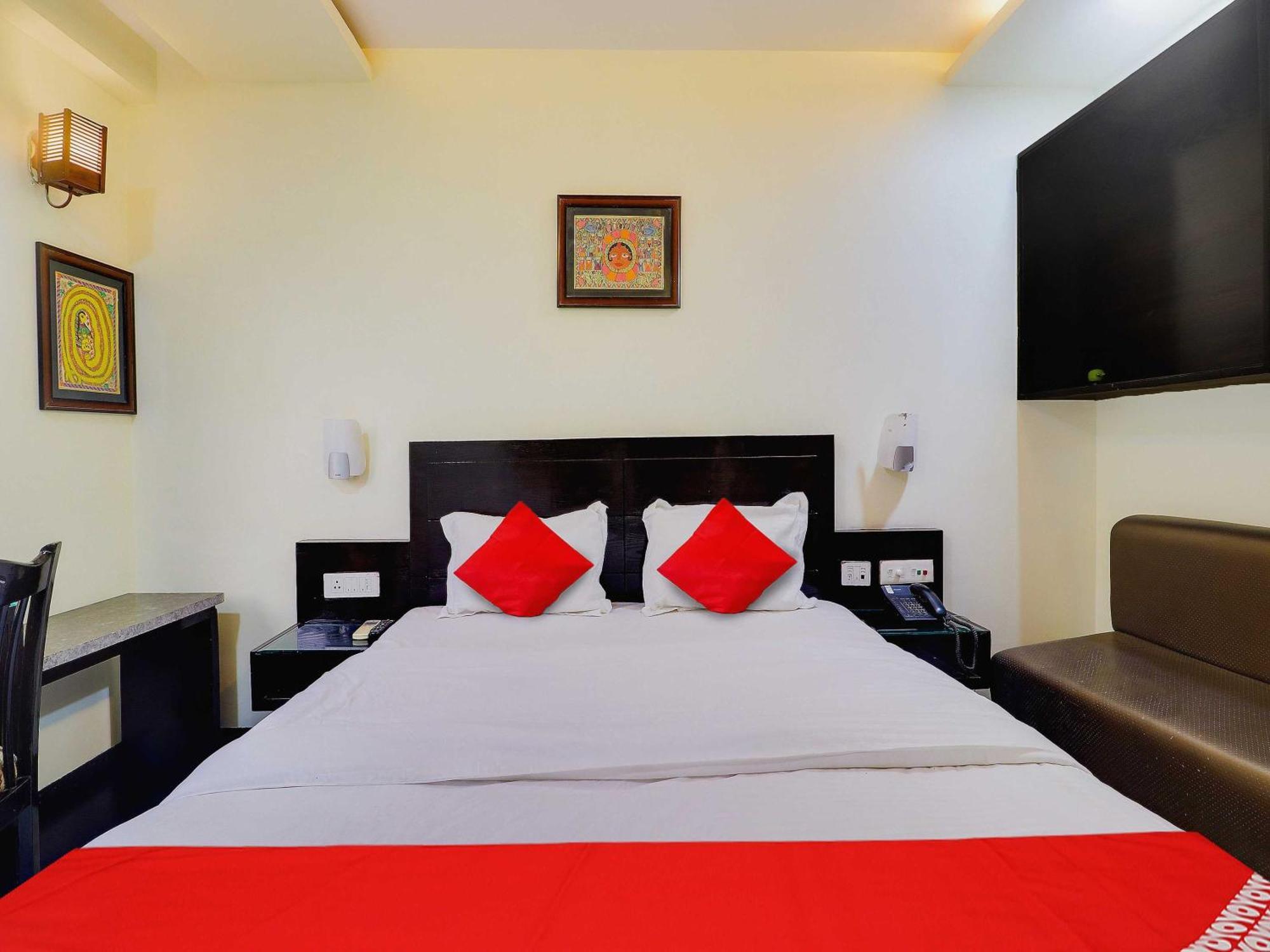 Oyo Flagship Hotel Rudra Palace Agra  Exteriér fotografie