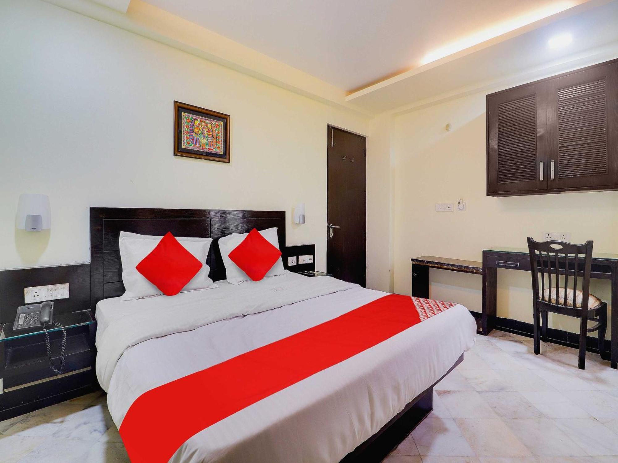 Oyo Flagship Hotel Rudra Palace Agra  Exteriér fotografie