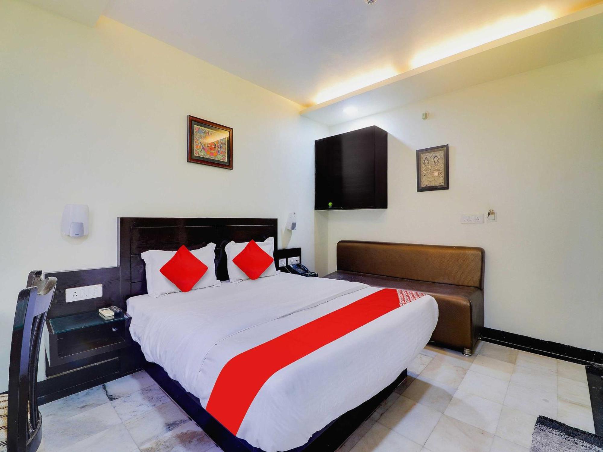 Oyo Flagship Hotel Rudra Palace Agra  Exteriér fotografie