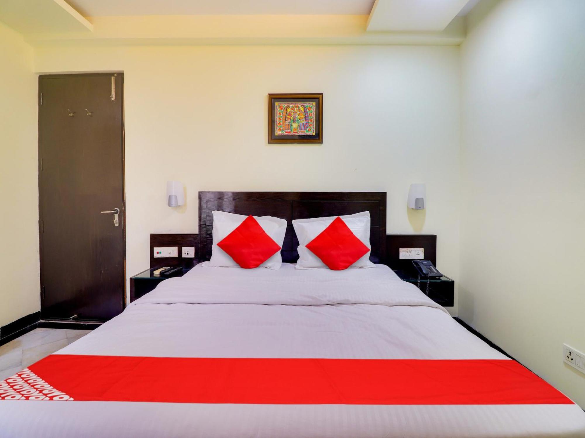 Oyo Flagship Hotel Rudra Palace Agra  Exteriér fotografie