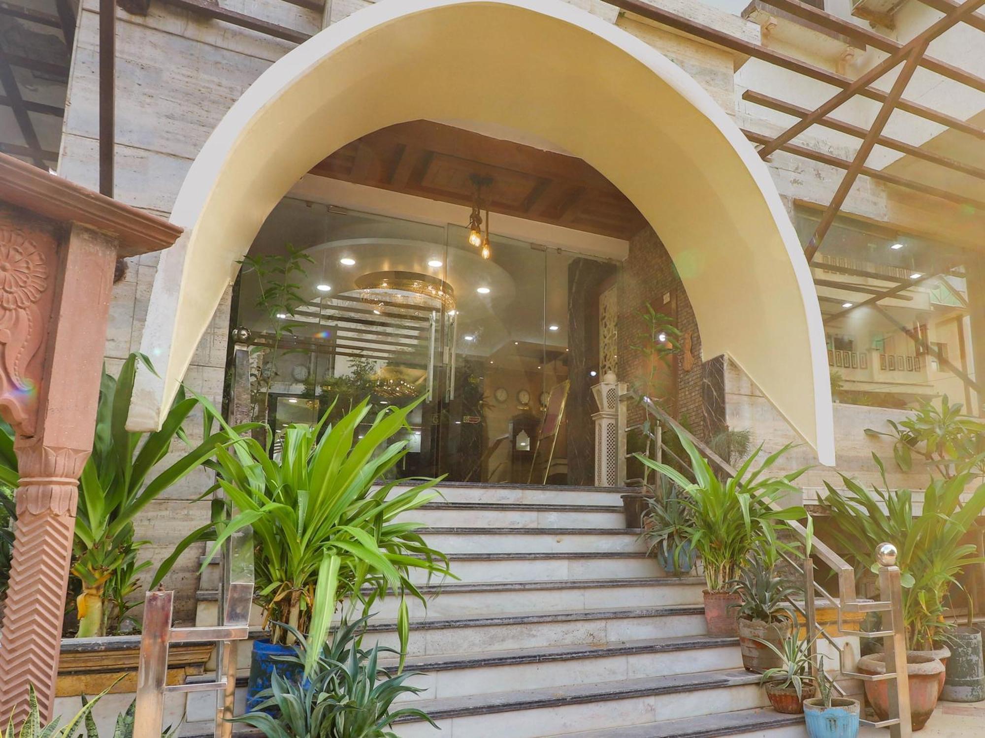 Oyo Flagship Hotel Rudra Palace Agra  Exteriér fotografie