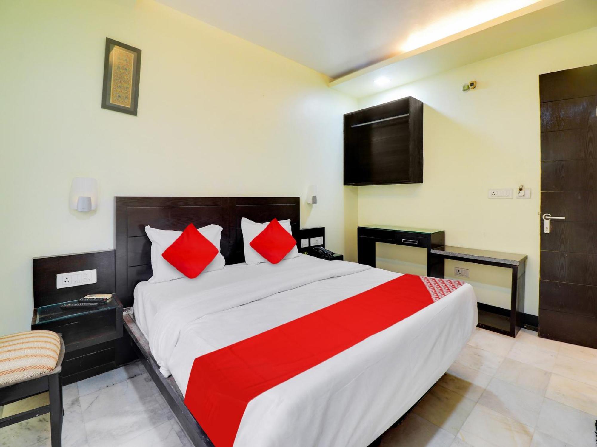Oyo Flagship Hotel Rudra Palace Agra  Exteriér fotografie