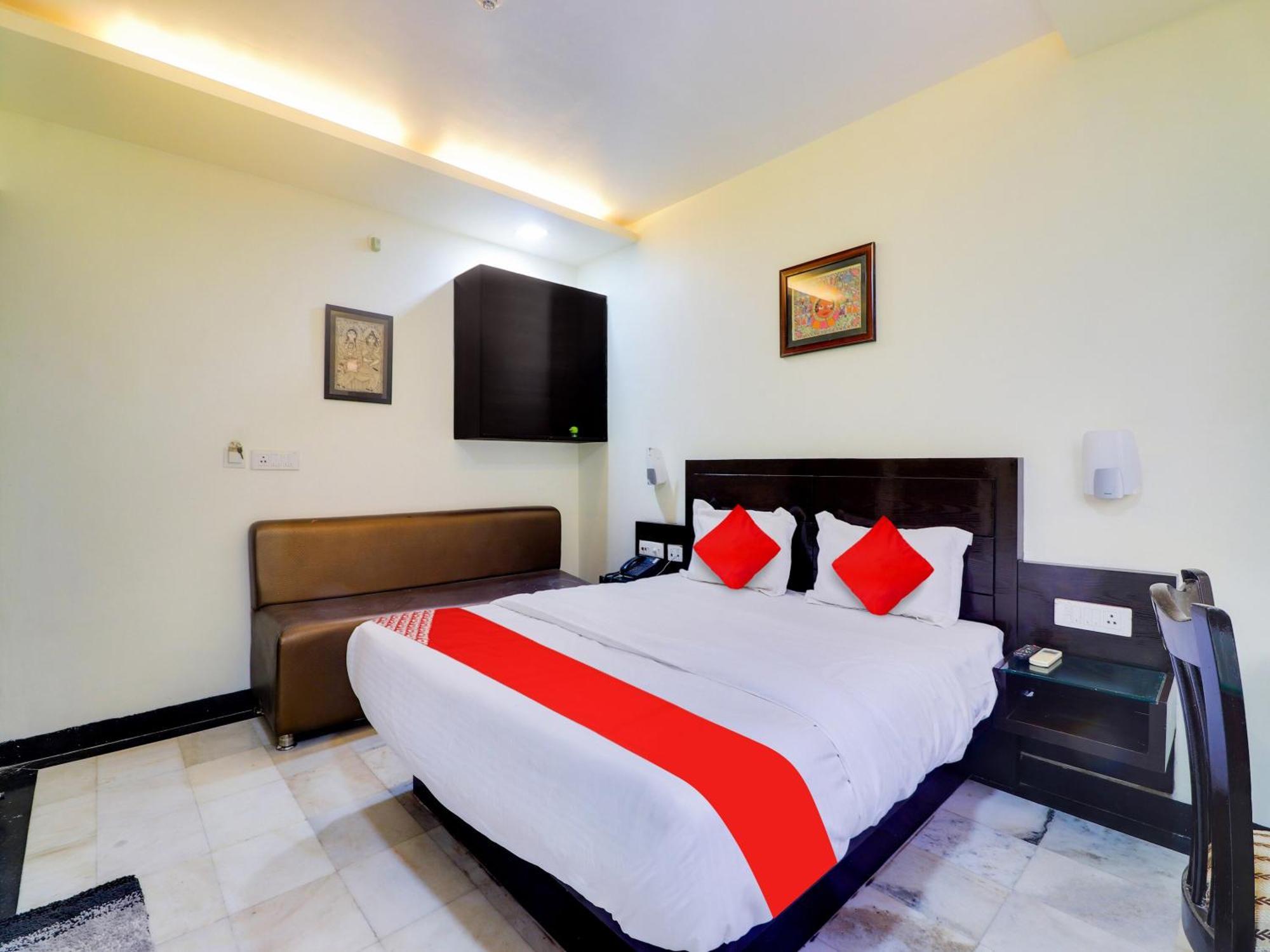 Oyo Flagship Hotel Rudra Palace Agra  Exteriér fotografie
